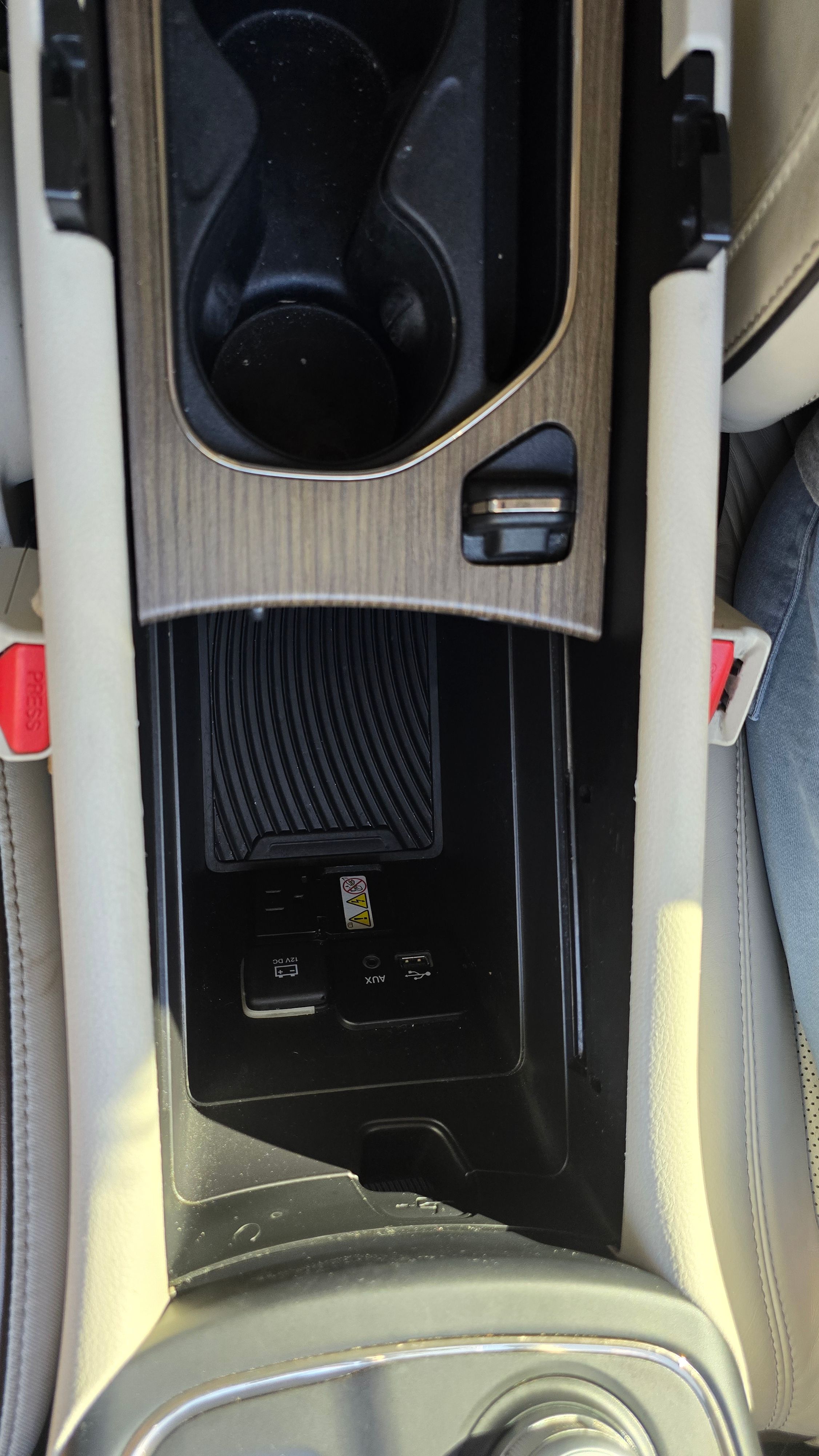 Used 2015 Chrysler 200 C w/ Navigation & Sound Group I AWD/4WD image 13