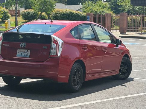 Used 2012 Toyota Prius Two FWD image 12
