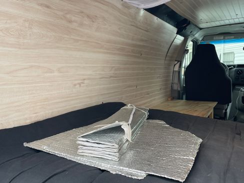 Used 2014 Ford E-150 and Econoline 150 image 11