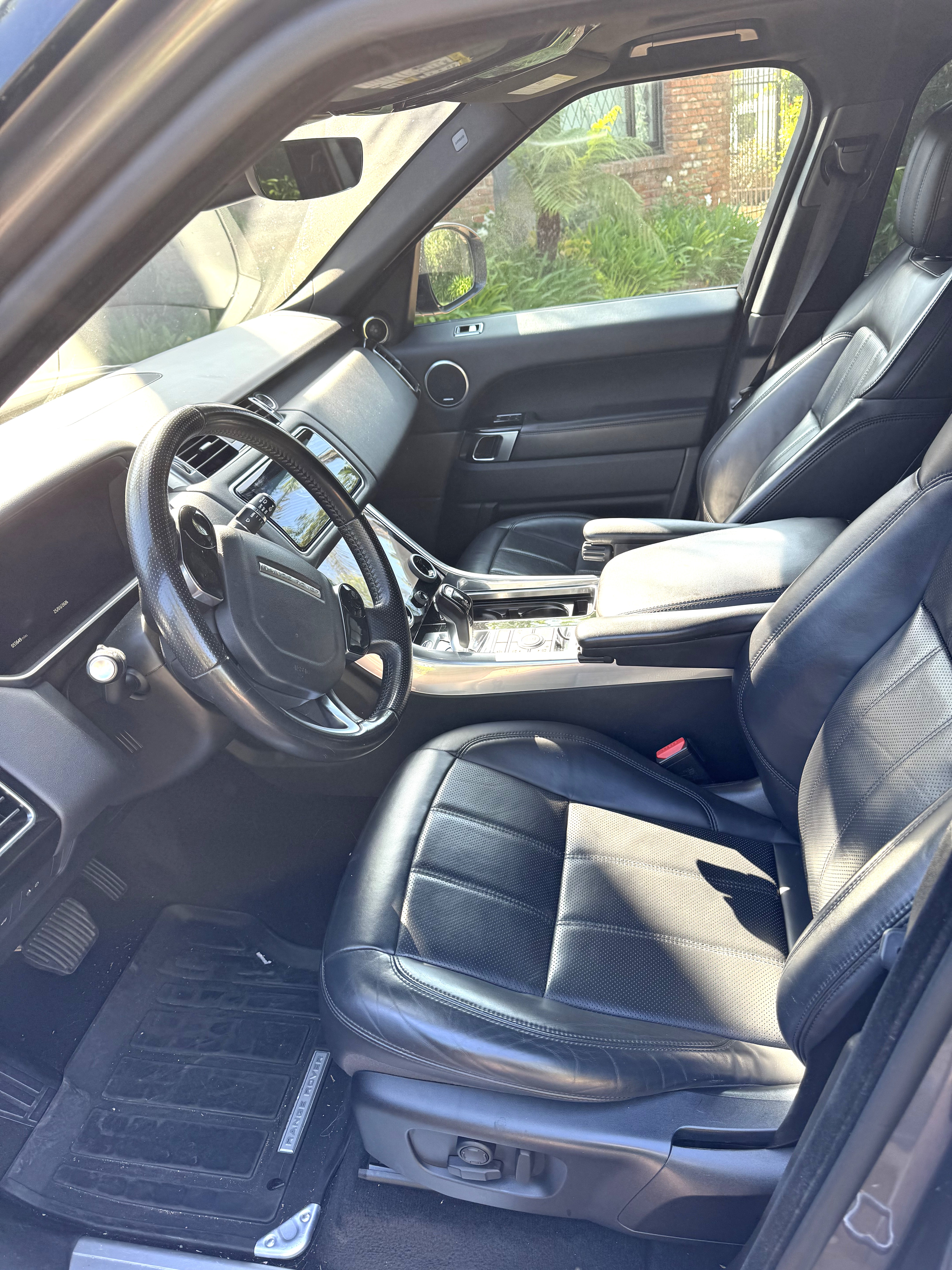 Used 2019 Land Rover Range Rover Sport HSE AWD/4WD image 9