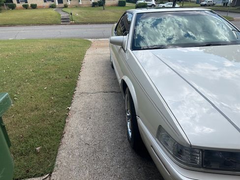 Used 2001 Cadillac Eldorado Touring image 5