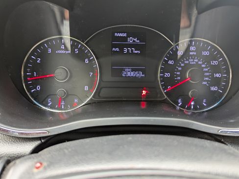 Used 2015 Kia Forte LX image 1