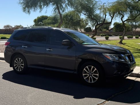 Used 2014 Nissan Pathfinder SV image 6