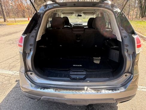 Used 2015 Nissan Rogue SV image 8