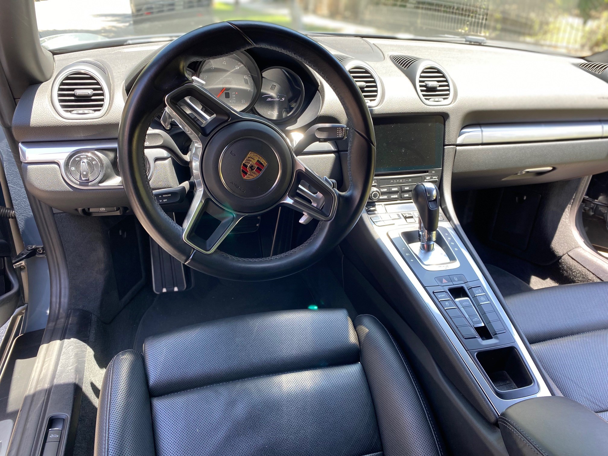 Used 2017 Porsche 718 Boxster S RWD image 12