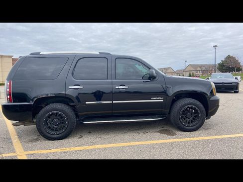 Used 2013 GMC Yukon Denali image 4