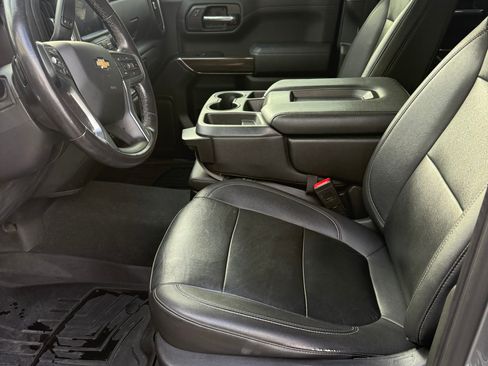 Used 2021 Chevrolet Silverado 1500 LT w/ Convenience Package II image 6