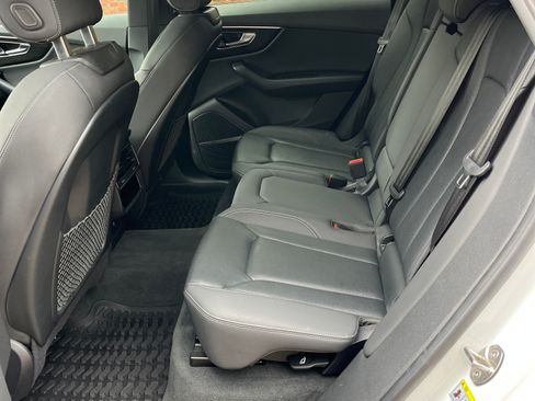 Used 2021 Audi Q8 Premium Plus w/ Premium Plus Package image 9
