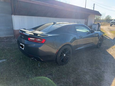 Used 2017 Chevrolet Camaro SS image 2