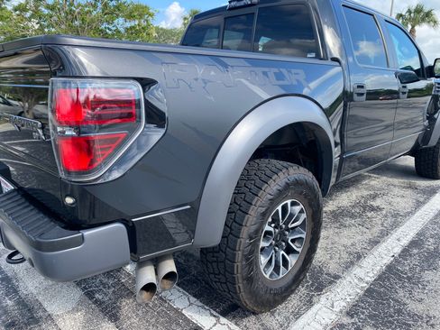 Used 2014 Ford F150 Raptor w/ Equipment Group 801A Luxury AWD/4WD image 8