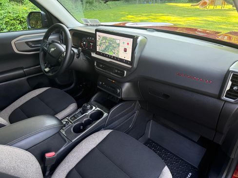 Used 2025 Ford Bronco Sport Big Bend w/ Convenience Package AWD/4WD image 9