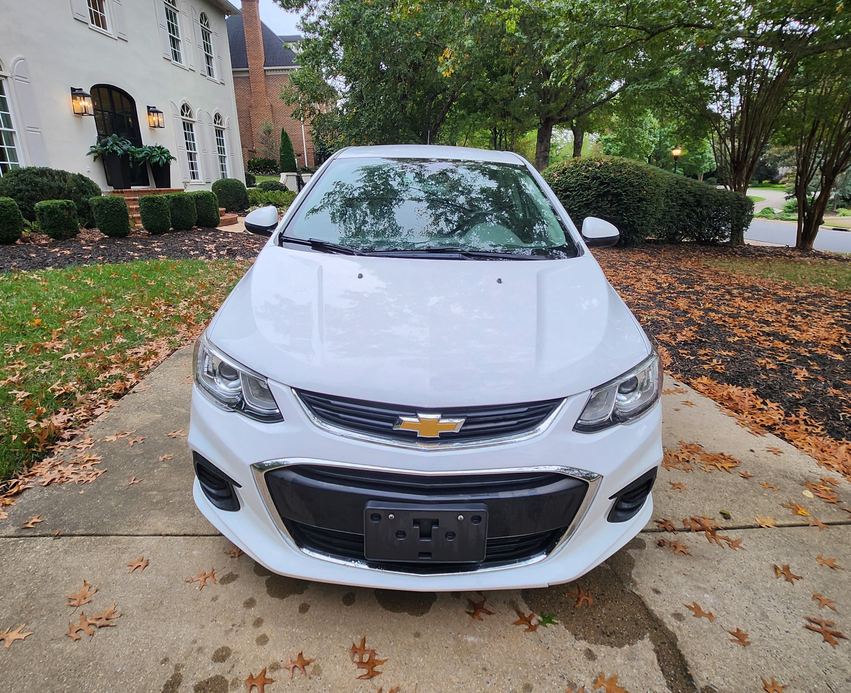 Used 2019 Chevrolet Sonic LT FWD image 5