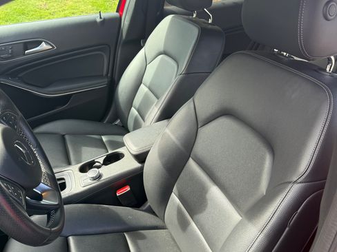 Used 2017 Mercedes-Benz GLA 250 4MATIC image 12