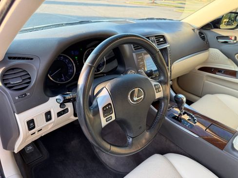 Used 2013 Lexus IS 250 AWD w/ Luxury Plus Pkg Value Edition image 11
