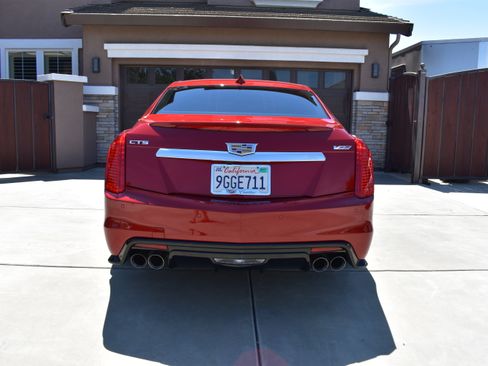Used 2016 Cadillac CTS V w/ Luxury Package RWD image 9