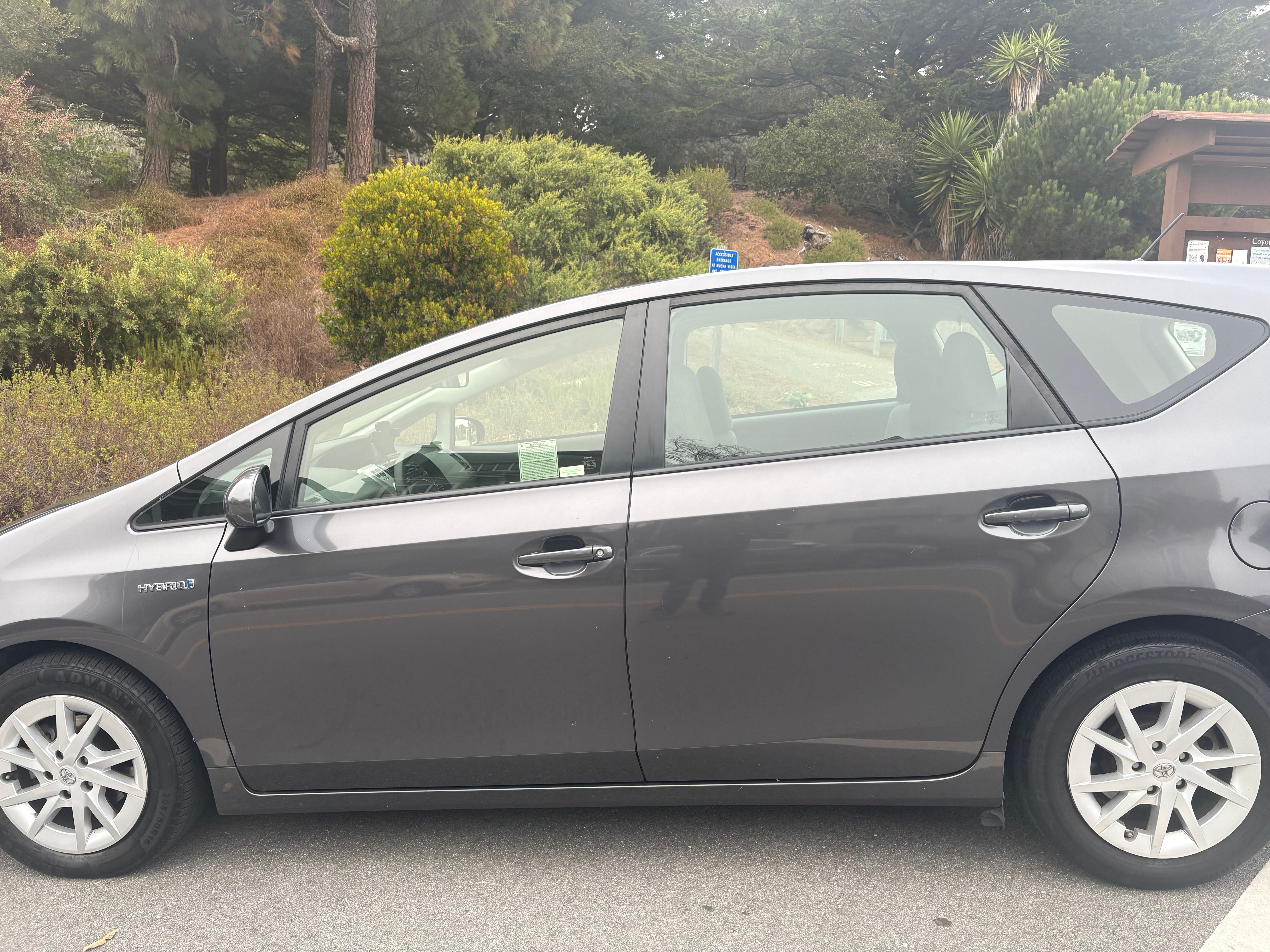 Used 2014 Toyota Prius V Three FWD image 10