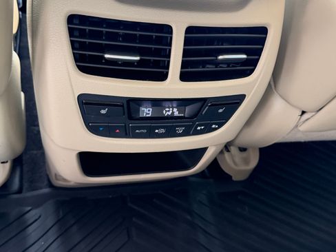 Used 2017 Acura MDX SH-AWD w/ Advance Package image 23