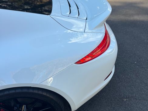 Used 2014 Porsche 911 Carrera 4S image 12