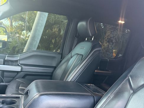 Used 2019 Ford F250 Platinum w/ Platinum Ultimate Package AWD/4WD image 16