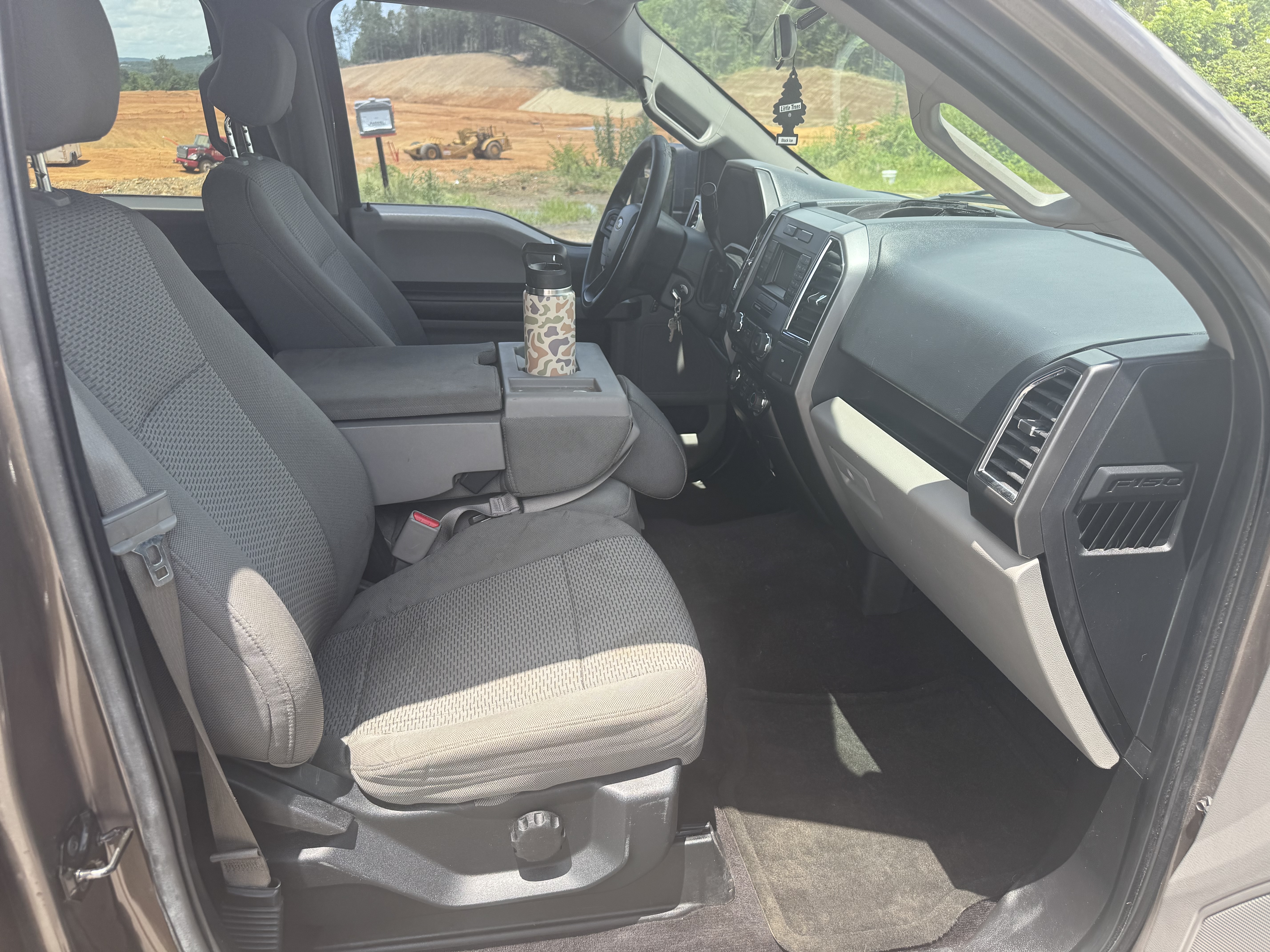 Used 2016 Ford F150 XLT AWD/4WD image 19