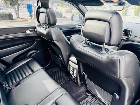 Used 2021 Jeep Grand Cherokee Limited X image 16