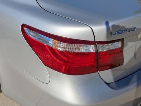 Used 2008 Lexus LS 460 image 25