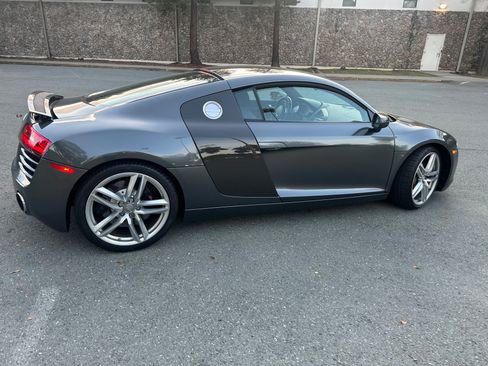 Used 2014 Audi R8 V8 image 2