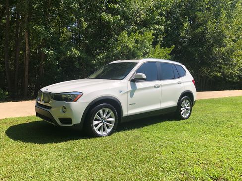 Used 2017 BMW X3 xDrive28i AWD/4WD image 1