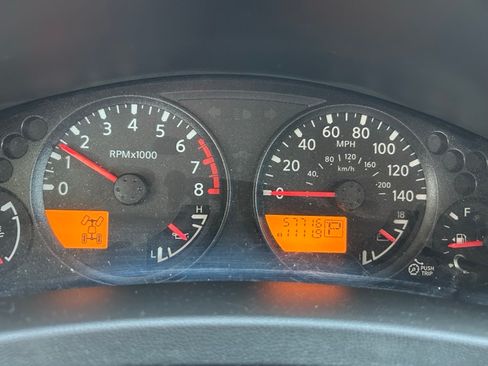 Used 2010 Nissan Frontier SE w/ SE Value Truck Pkg image 10