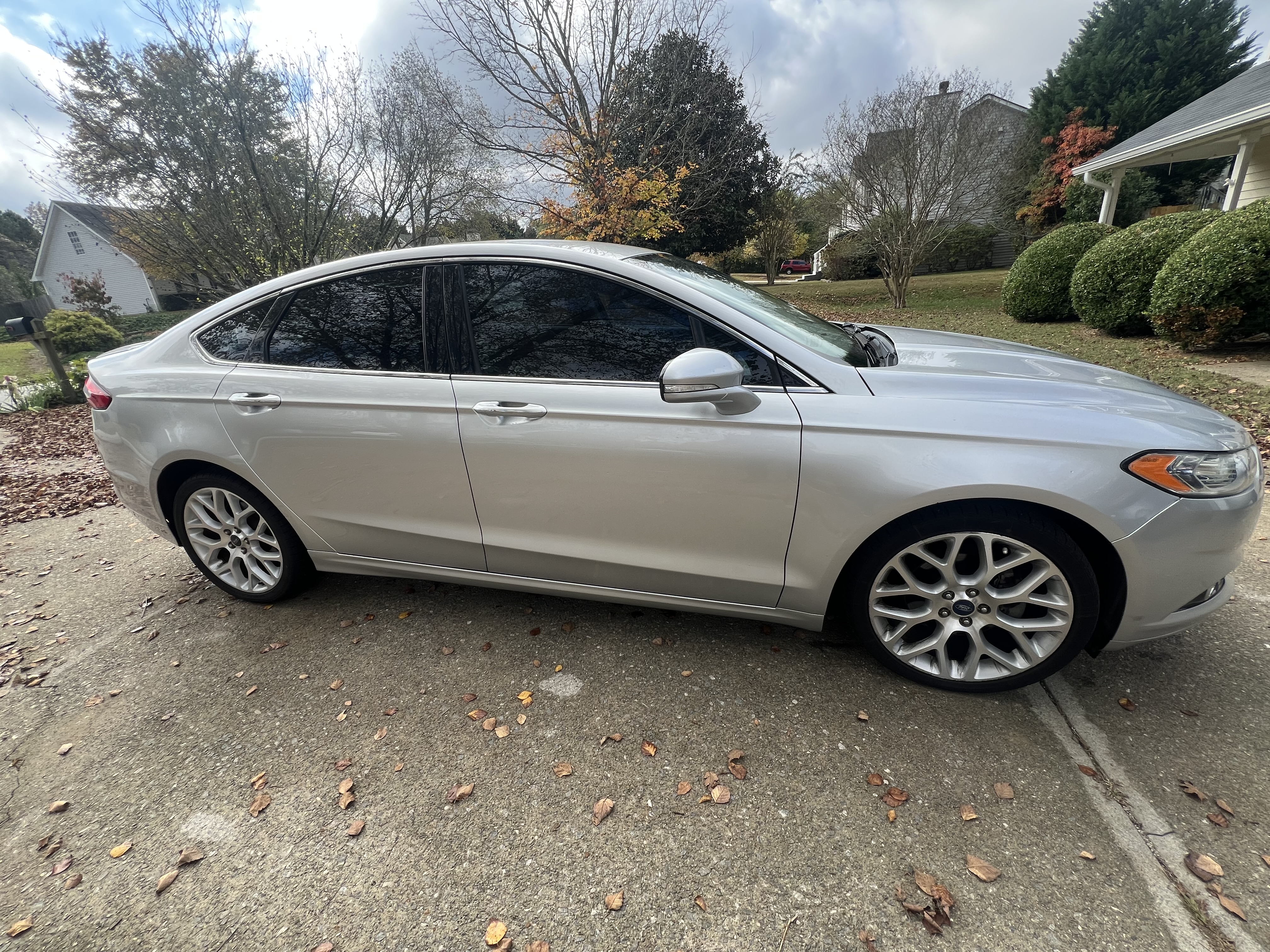 Used 2014 Ford Fusion Titanium FWD image 5