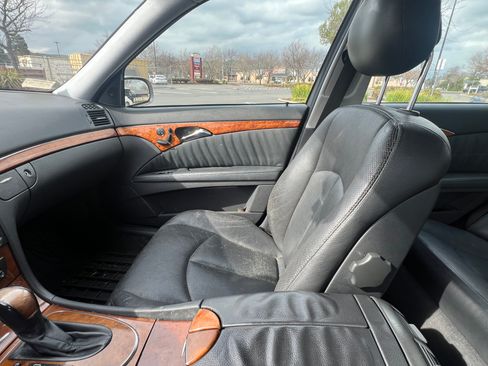 Used 2003 Mercedes-Benz E 320 Sedan image 19