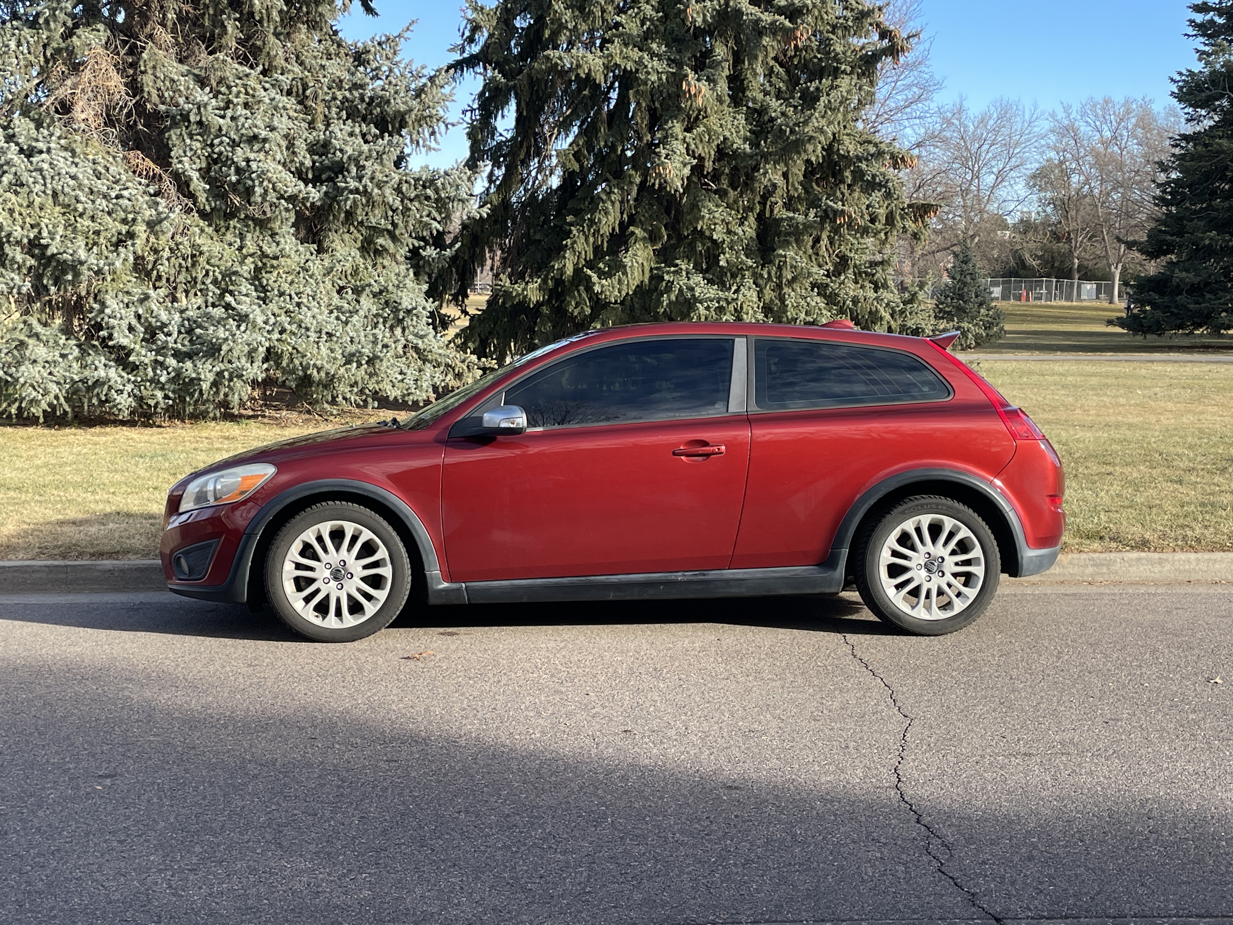 Used 2011 Volvo C30 FWD image 4