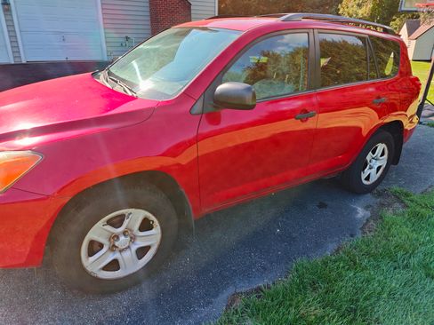 Used 2012 Toyota RAV4 4WD image 4