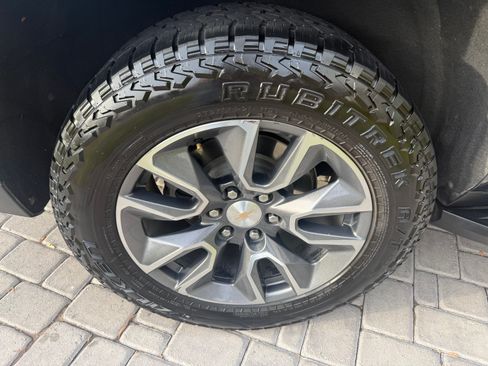 Used 2021 Chevrolet Tahoe LT image 14