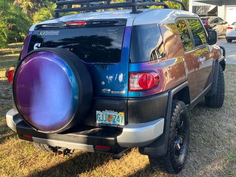 Used 2007 Toyota FJ Cruiser 4WD image 12