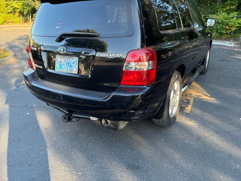 Used 2005 Toyota Highlander Limited AWD/4WD image 13