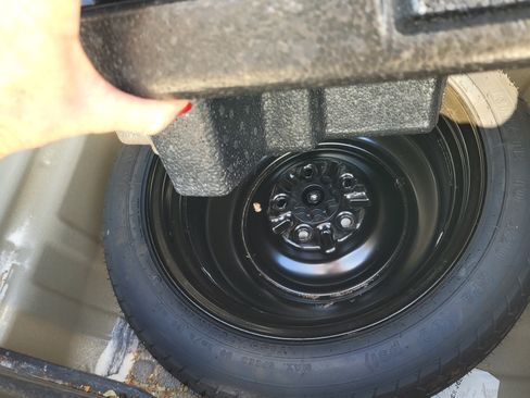 Used 2015 Toyota Camry XLE image 14