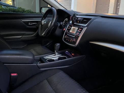 Used 2018 Nissan Altima 2.5 S w/ S Convenience Package image 18