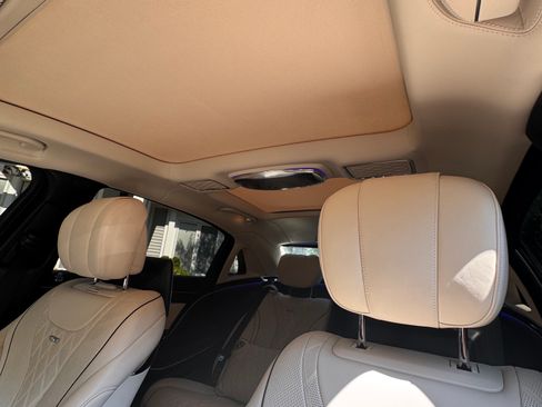 Used 2016 Mercedes-Benz Maybach S 600 image 24