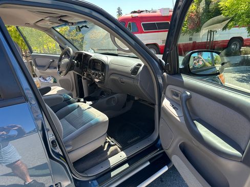 Used 2006 Toyota Tundra SR5 w/ All Weather Guard Pkg RWD image 9