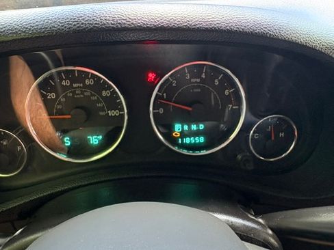 Used 2011 Jeep Wrangler Unlimited Sport AWD/4WD image 9