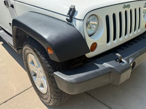 Used 2008 Jeep Wrangler Unlimited X AWD/4WD image 16