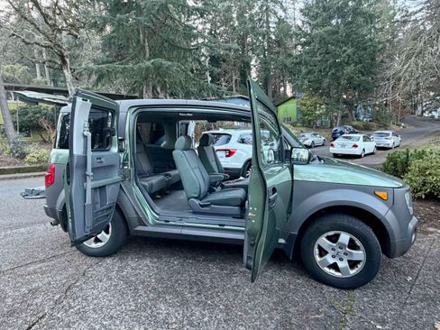 Used 2005 Honda Element EX image 8