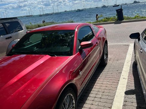 Used 2011 Ford Mustang Premium w/ 202A Rapid Spec Order Code image 6