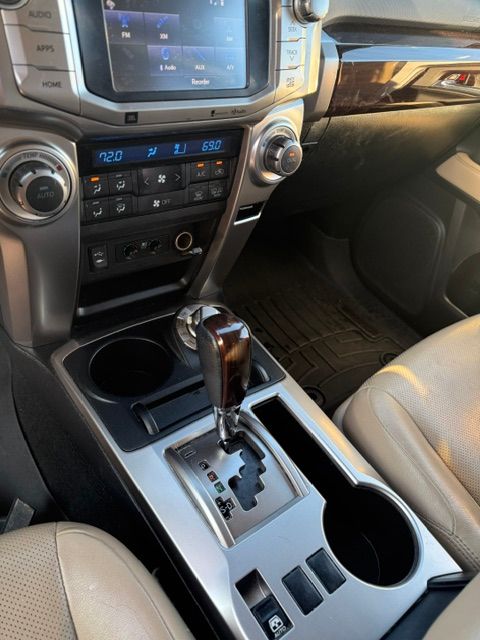 Used 2015 Toyota 4Runner Limited AWD/4WD image 9