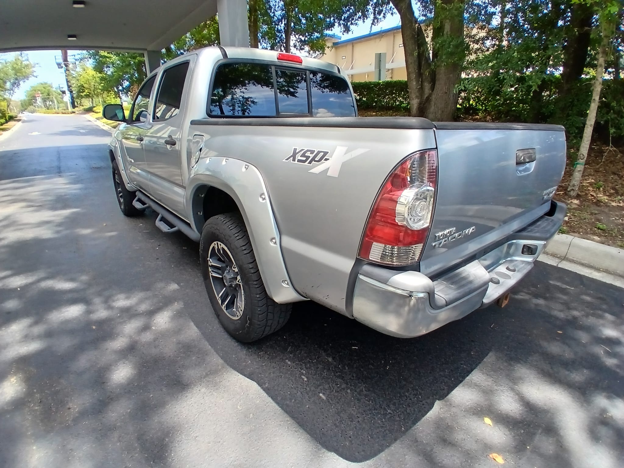 Used 2015 Toyota Tacoma PreRunner w/ SR5 Package RWD image 4