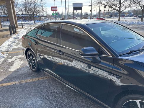 Used 2018 Toyota Camry XSE image 10