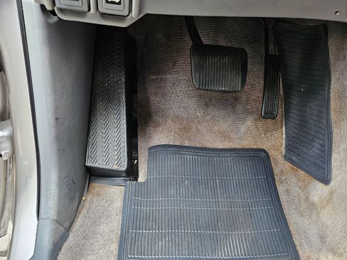 Used 2000 Toyota Land Cruiser image 30