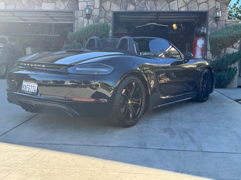 Used 2018 Porsche 718 Boxster GTS image 9