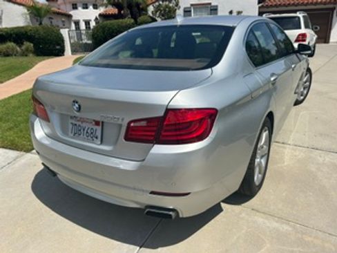 Used 2013 BMW 550i Sedan RWD image 5